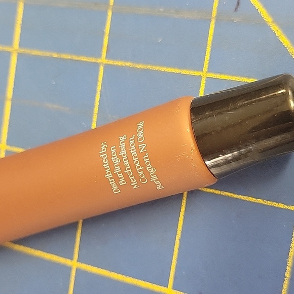 Wendy Bellissimo Tinted Lip Butter in the shade Hot Cocoa 15ml - Picture 2 of 2